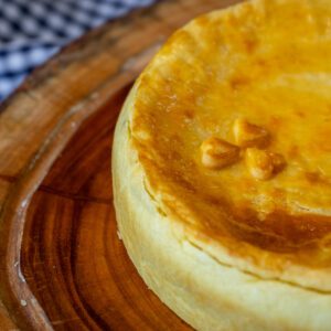 Torta de Cebola Caramelizada com Parmesão