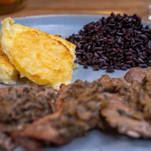 Filet Mignon com Cogumelos Paris e Shitake