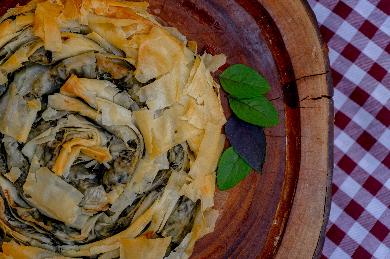 Spanakopitas em Massa Filo de Espinafre, Queijo Feta de Ovelha - Imagem 3