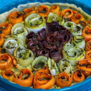 Tarte Vegetariana com Cenoura, Abobrinha ao Molho de Queijo Chabichou