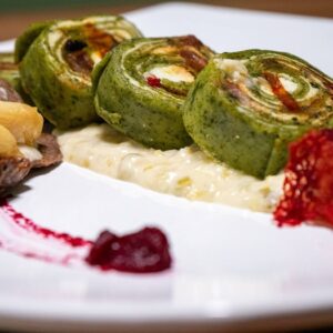 Rondeli Verde Búfala, Tomate Seco e Pesto de Manjericão